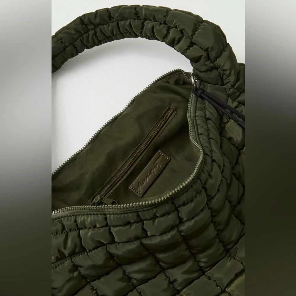 Free People Movement ~ Quilted Carryall Bag ~ Army Green ~ * NWT - Picture 7 of 9